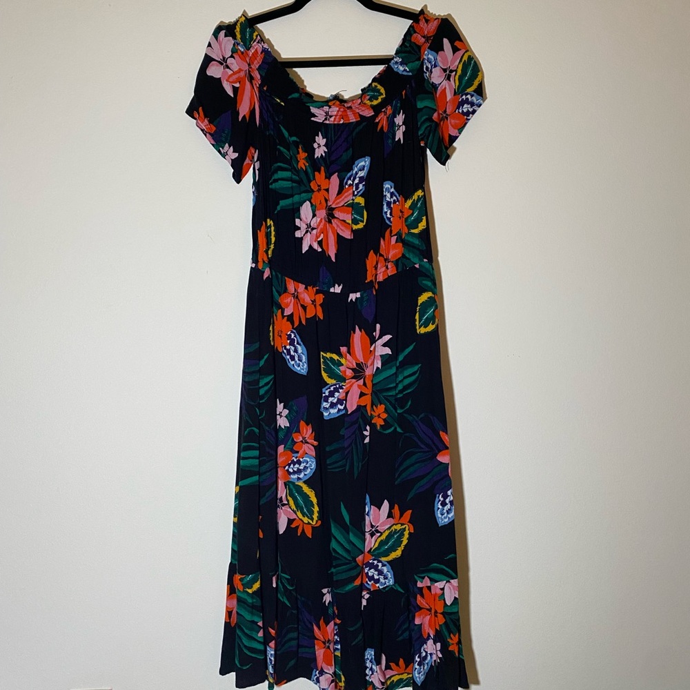 Off shoulder maxi dress black with floral pattern